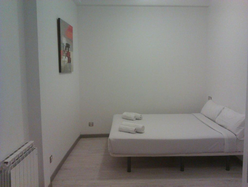 Km1 Amparo Apartments Madrid Phòng bức ảnh