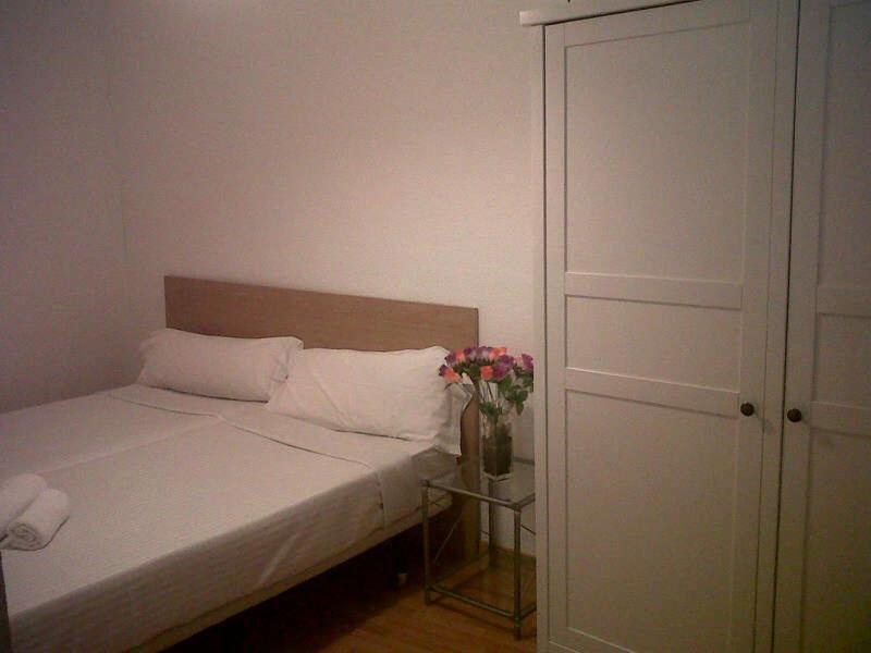 Km1 Amparo Apartments Madrid Phòng bức ảnh